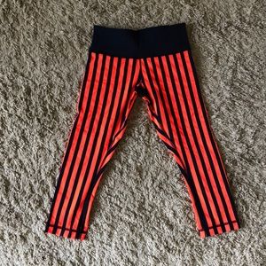 Lululemon stripe wunder under crops